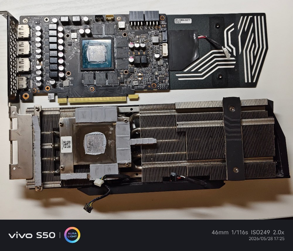 ZOTAC RTX 3070Ti Trinity レビュー写真2