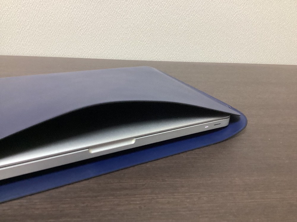 Apple MacBook Pro Leather Sleeve （15inch） レビュー写真5