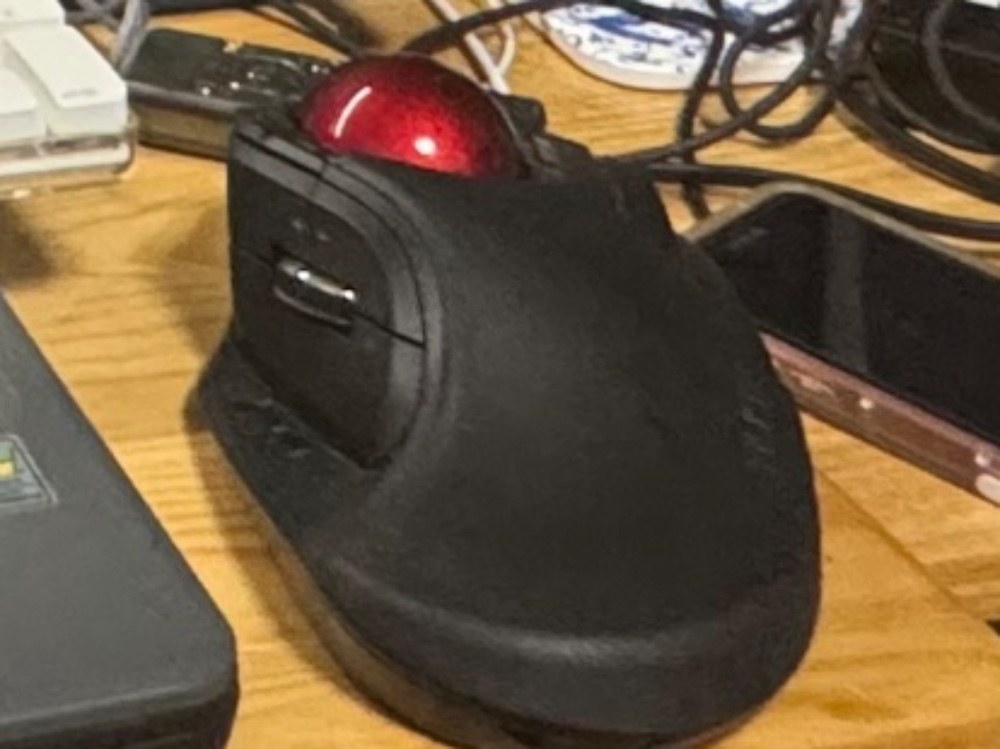 前モデル:HUGE MOUCE