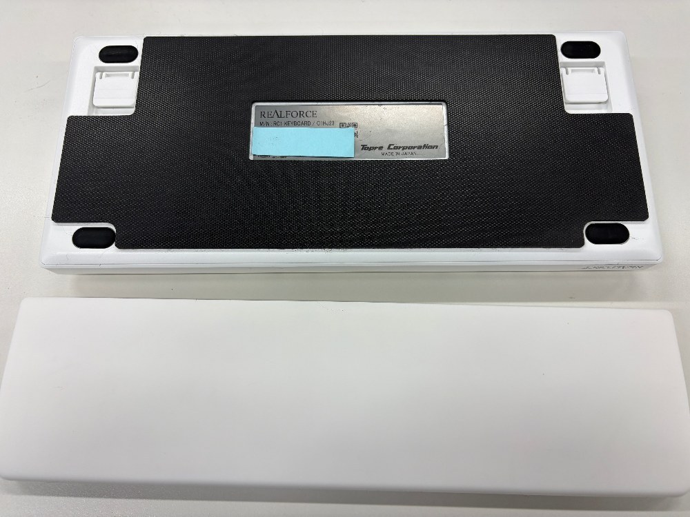 キーボード裏面