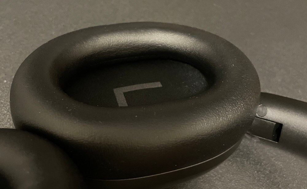 REDMI Headphones Neoの奥行