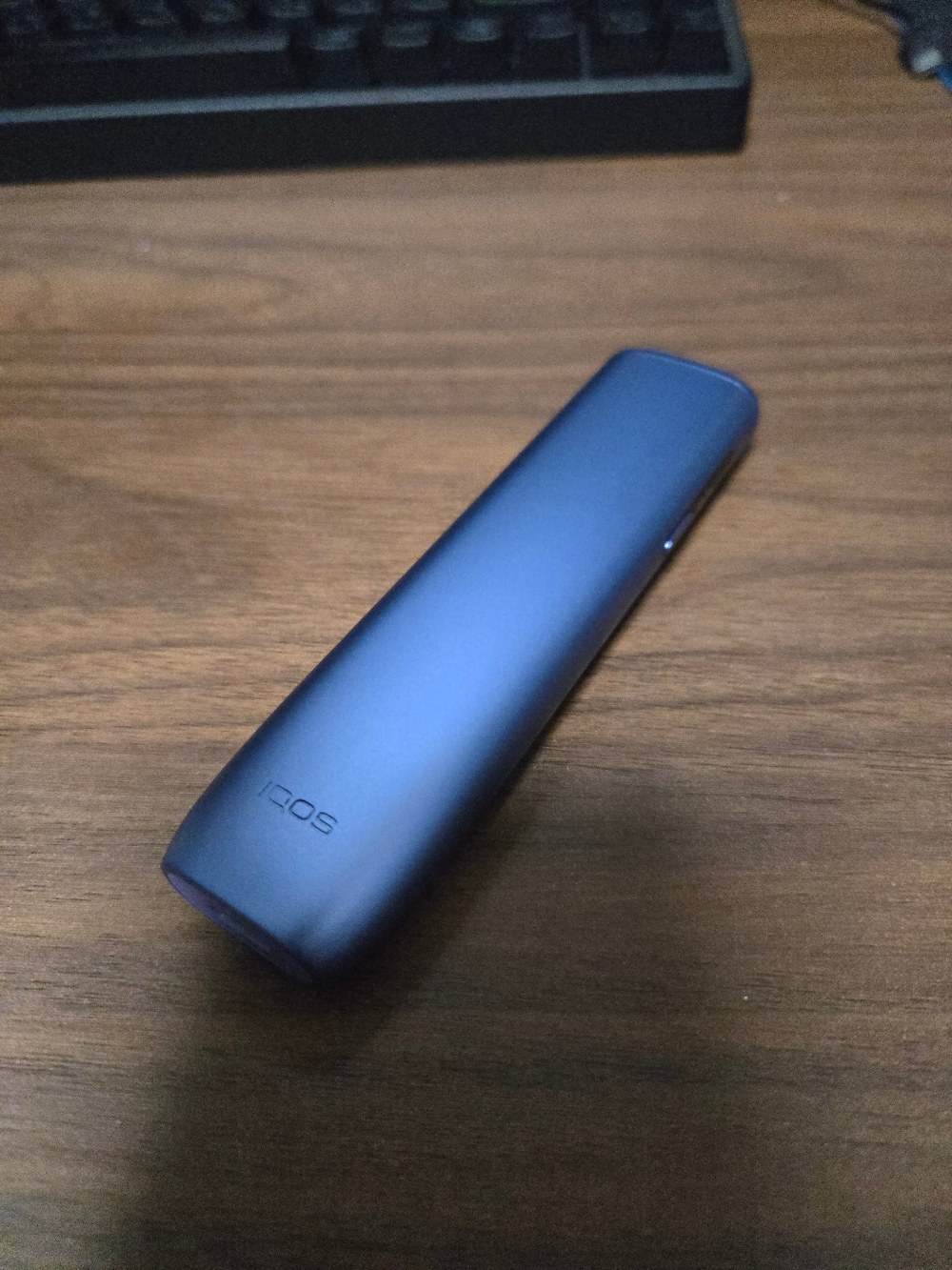 iQOS (画像はiQOSイルマiワン。 色はデジタルバイオレット)