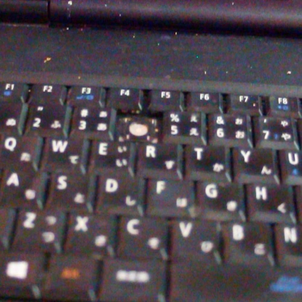 キーボードの一部キーが破損していた