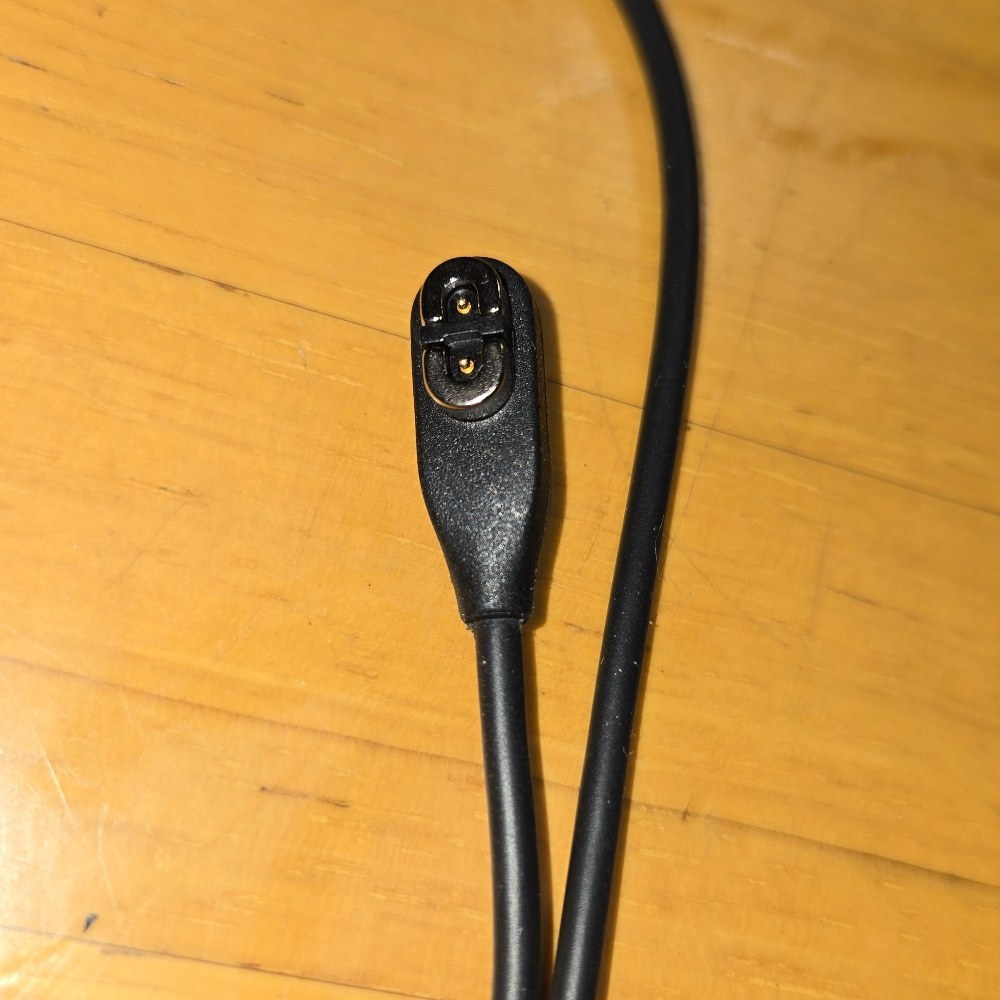 充電ケーブル