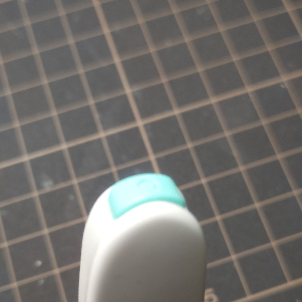押しやすくなった電源ボタン
