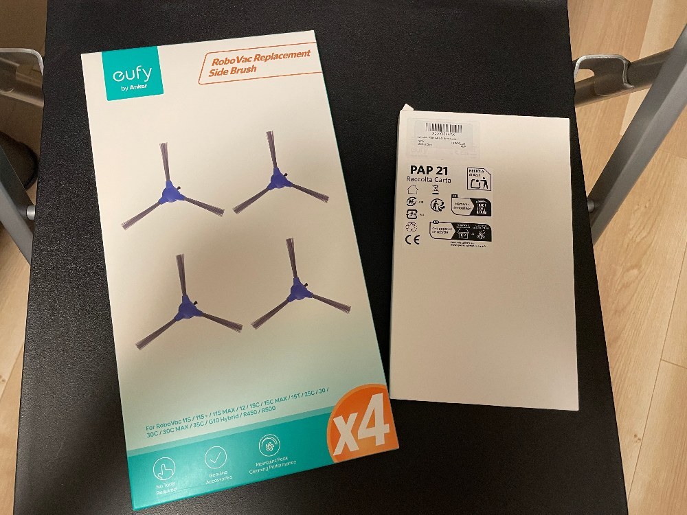 サイドブラシとフィルターを買いました。