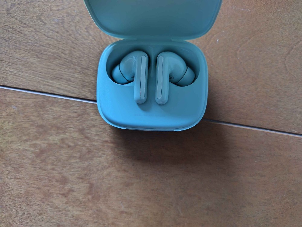 カバーを開けると、、、