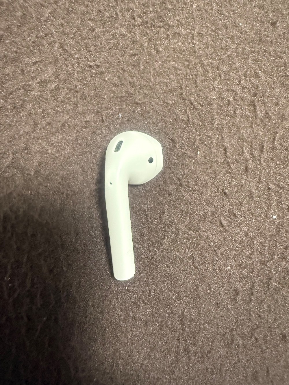 AirPods 右側