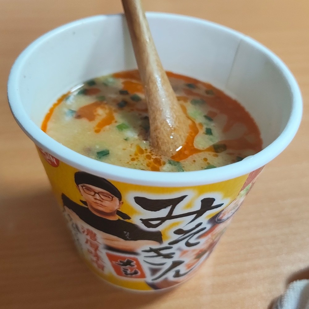 日清食品、チェリオ みそきんメシ、ONICHA レビュー写真2
