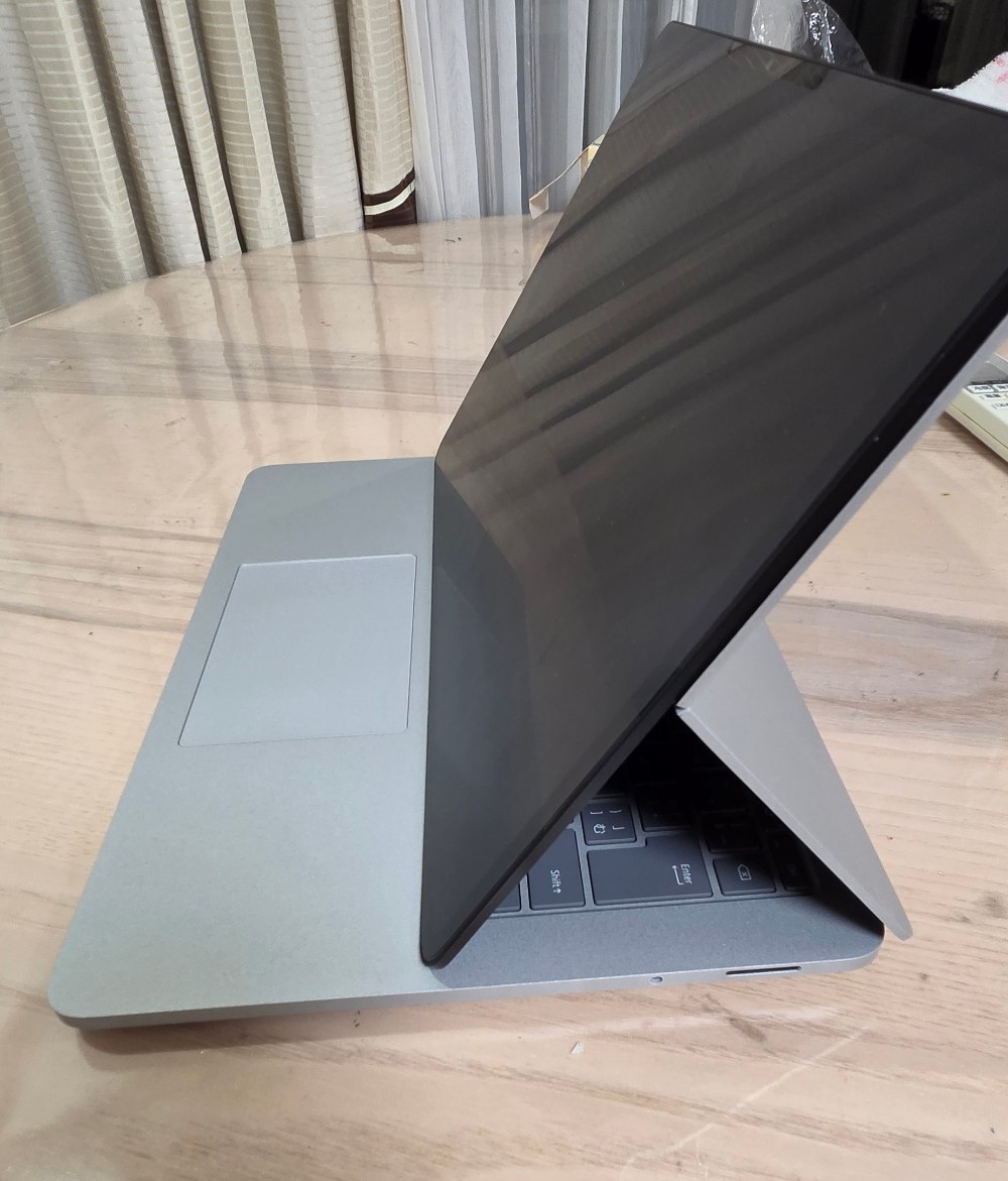 マイクロソフト（Microsoft） Surface Laptop Studio レビュー写真7