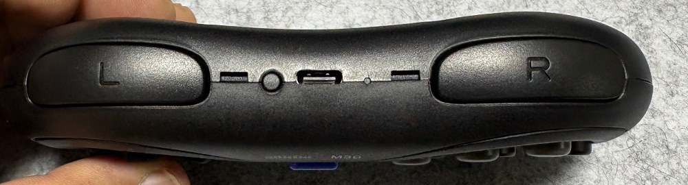 コントローラー上部