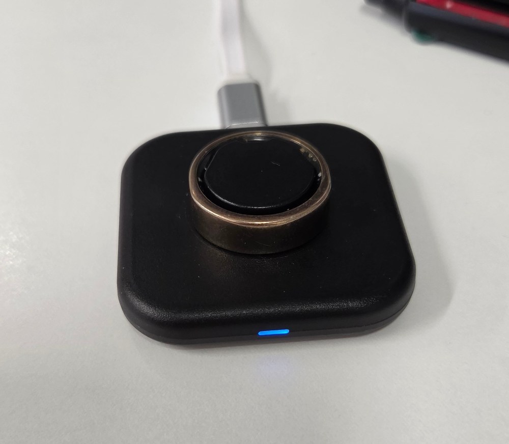 充電完了で青ランプ点灯