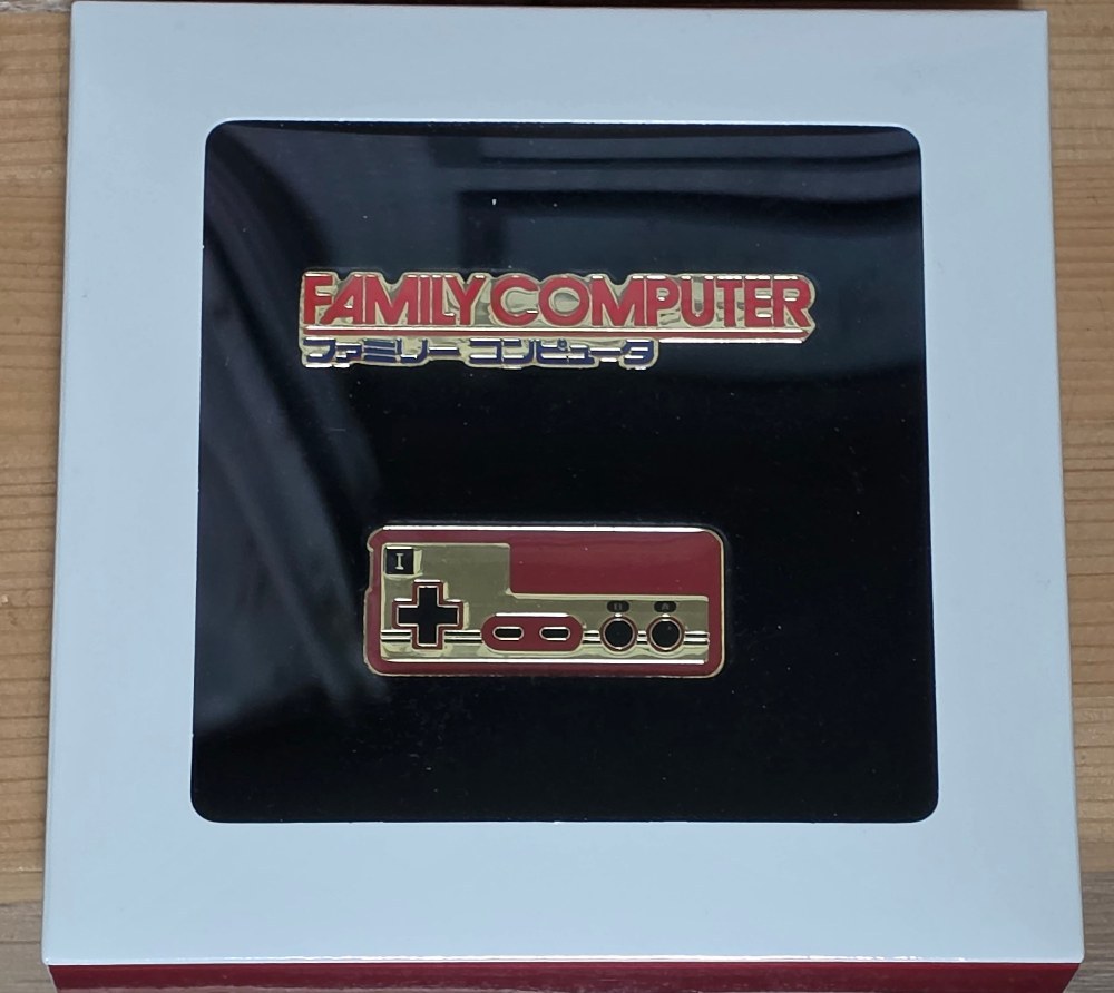 ファミコンピンズを買ったよ