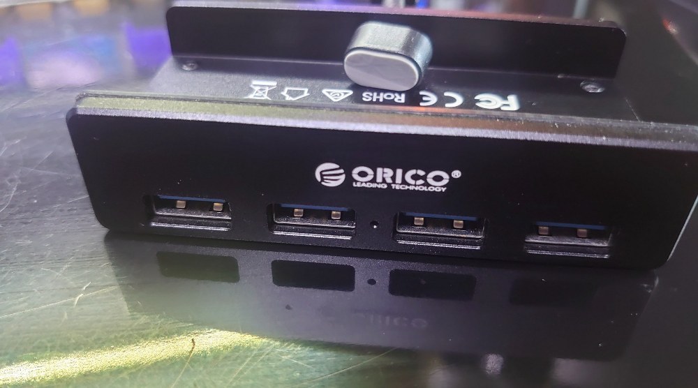 MH4PU-P / ORICO USB3.0ハブ 4ポート クリップ式