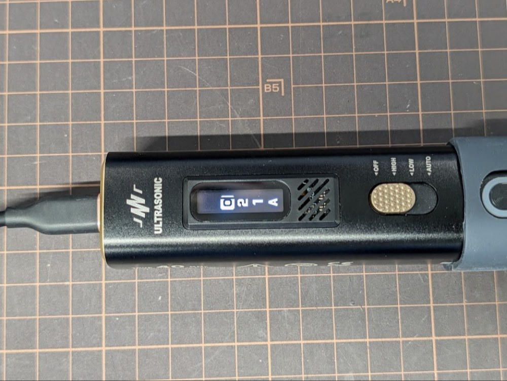 電源挿し込み写真