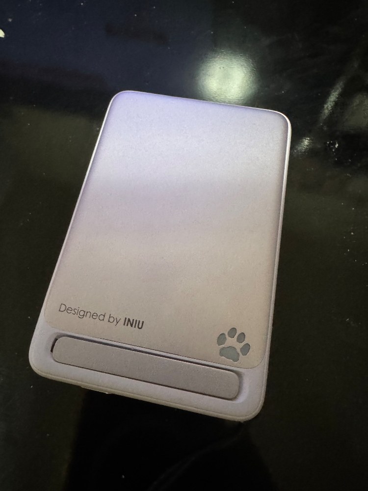 ININU モバイルバッテリー MagSafe対応 5000mAh レビュー写真3