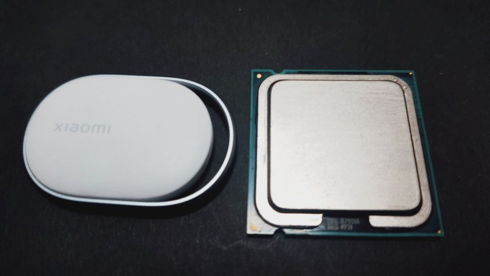 celeronとも比較