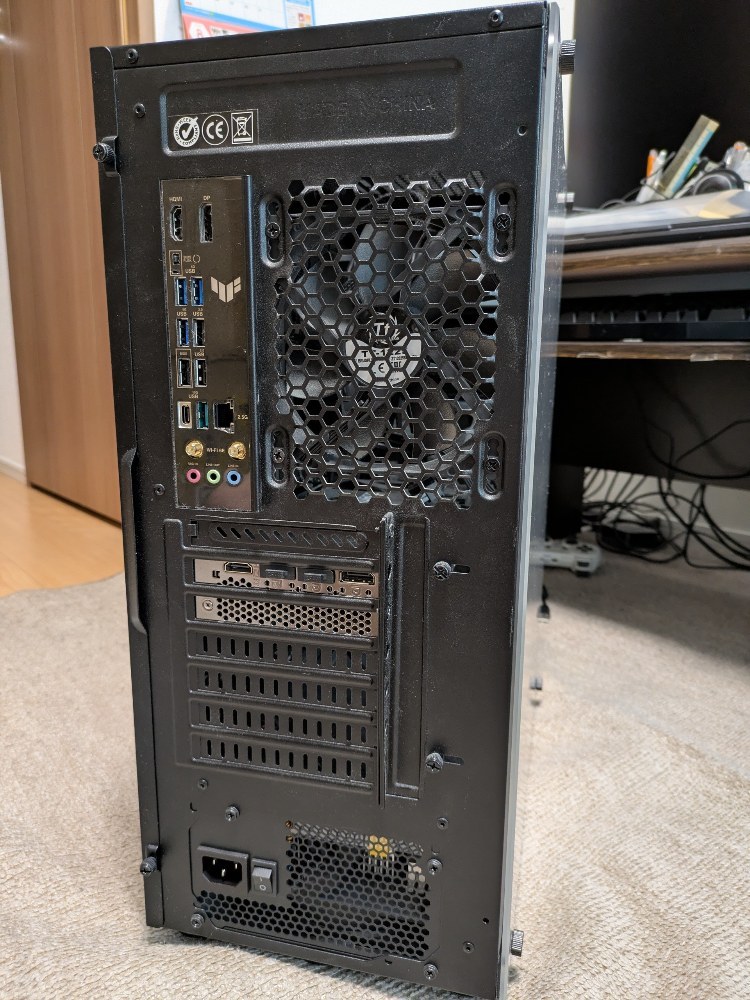 PC背面画像