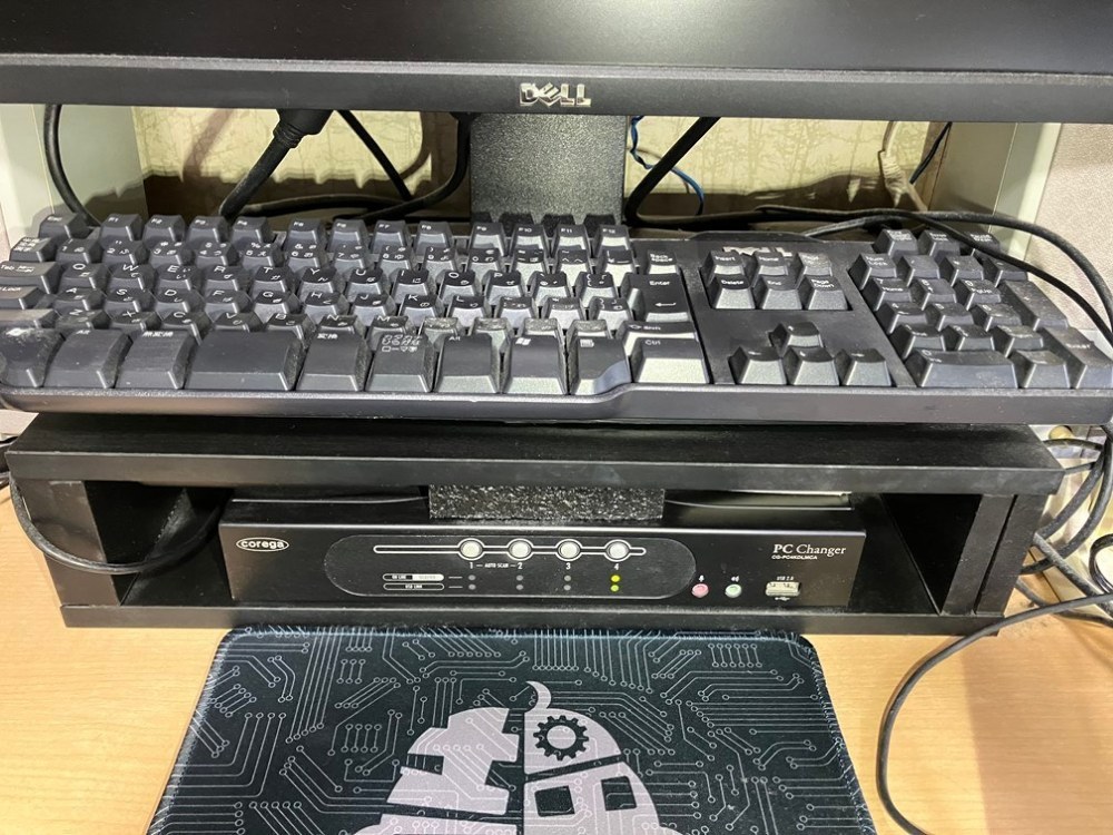 モニター台