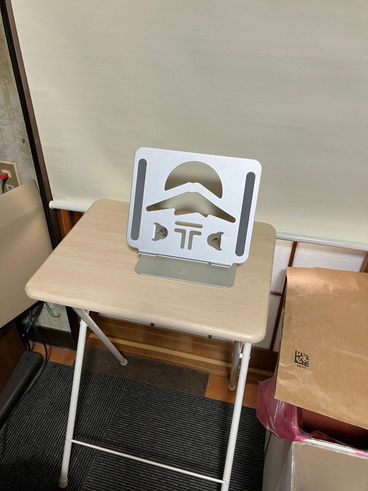タブレットスタンド