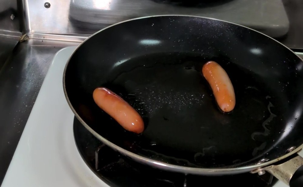 ついでにソーセージも焼いとく