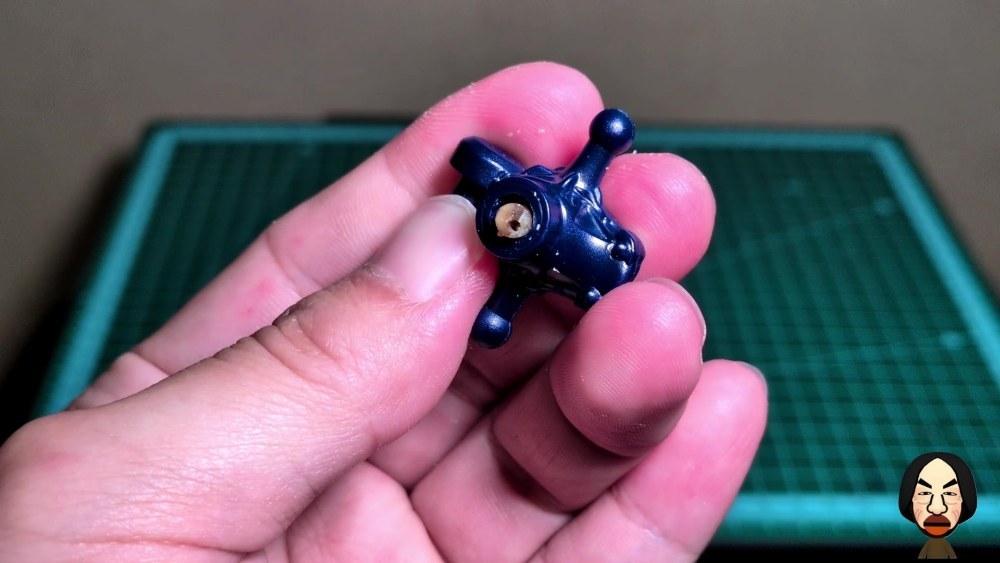 穴が中心からずれた