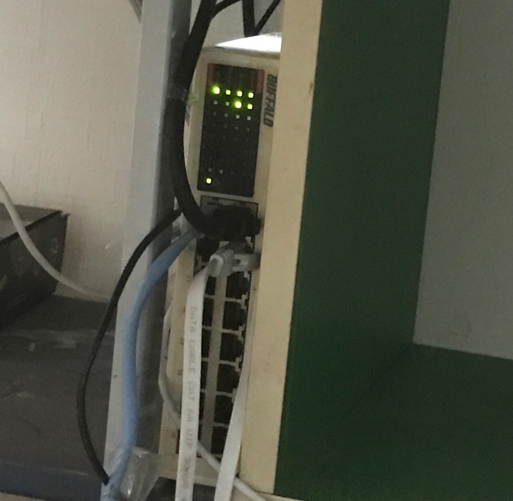 やり方①同じネットワーク(有線LANや無線LAN、ハブなど)に接続