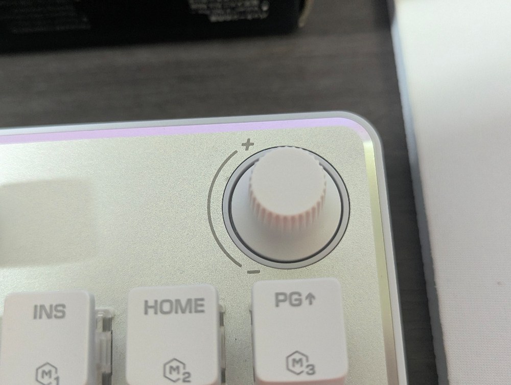 もう音声ダイヤルついてないキーボードは無理
