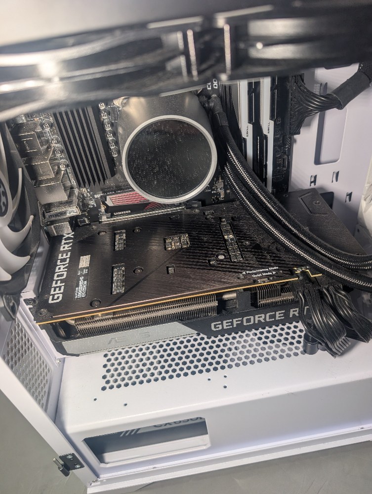 ASUS RTX 3070、お熱です・・・