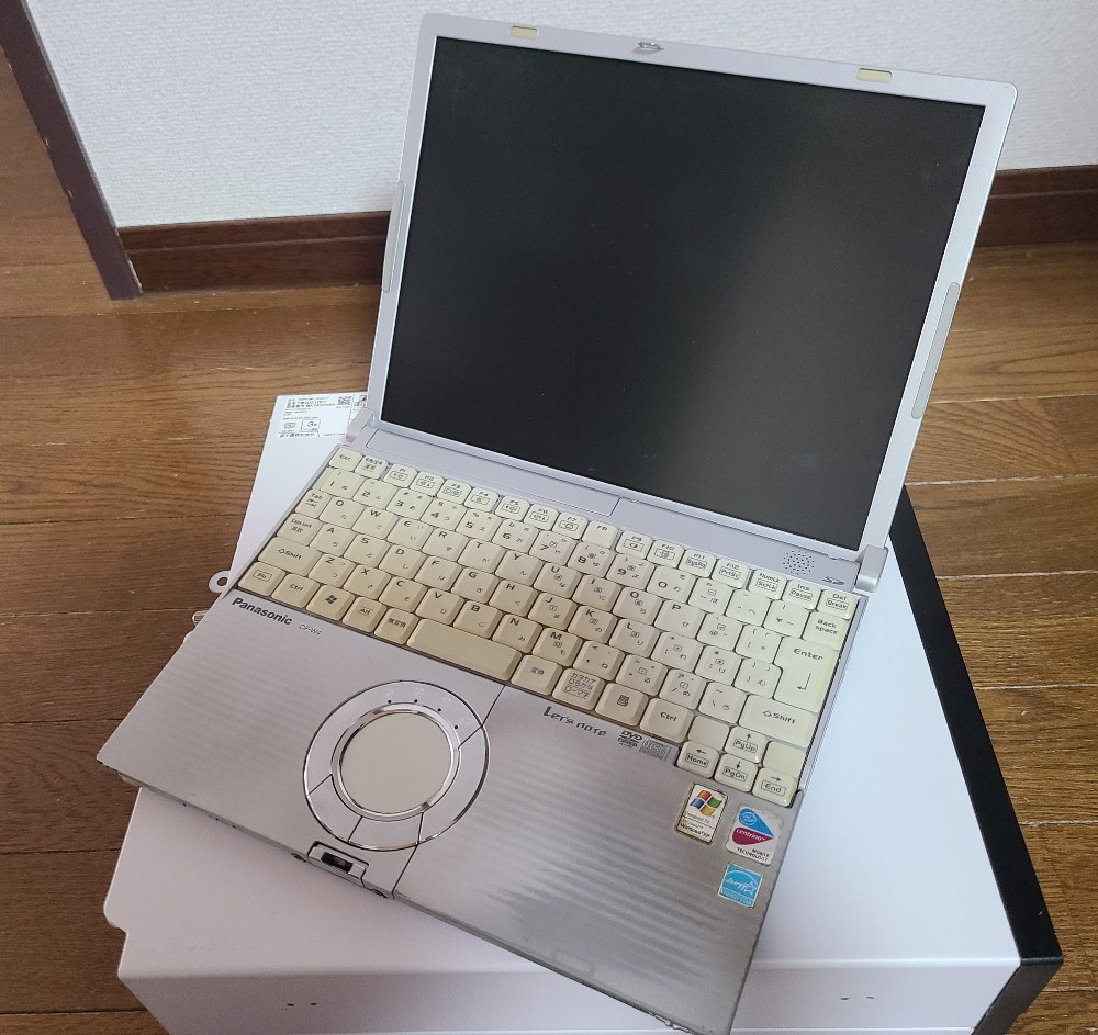 ⑫Panasonic CF-W4