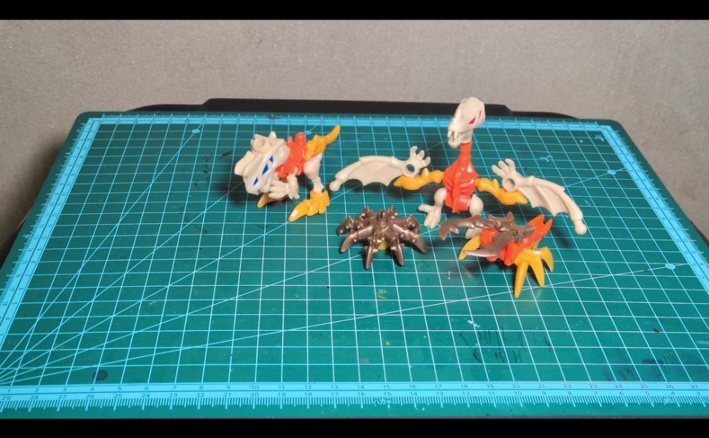 アンハングエラとディロフォサウルス