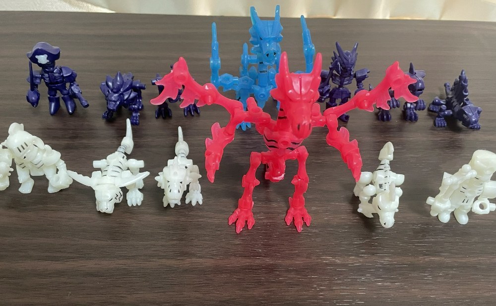 ファイヤーほねほねドラゴン＆アイスほねほねドラゴン