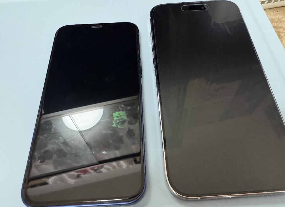 iPhone14proと比較