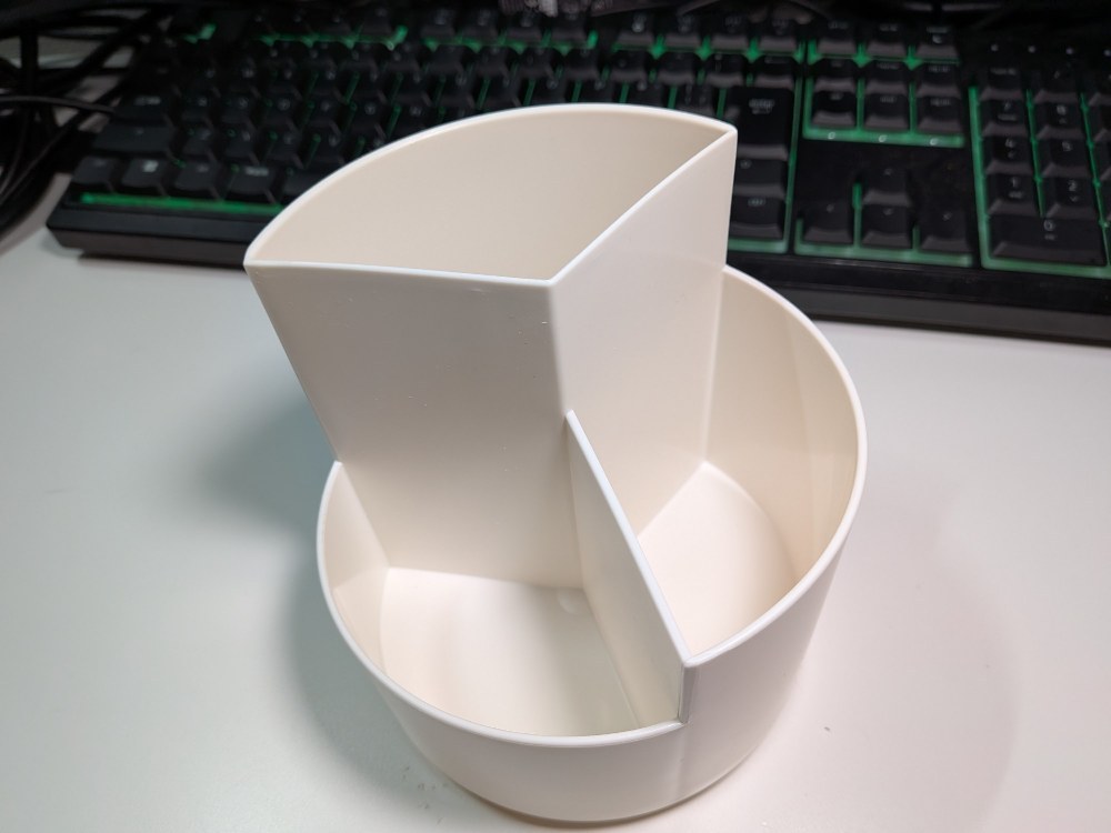 ペン立てを紹介
