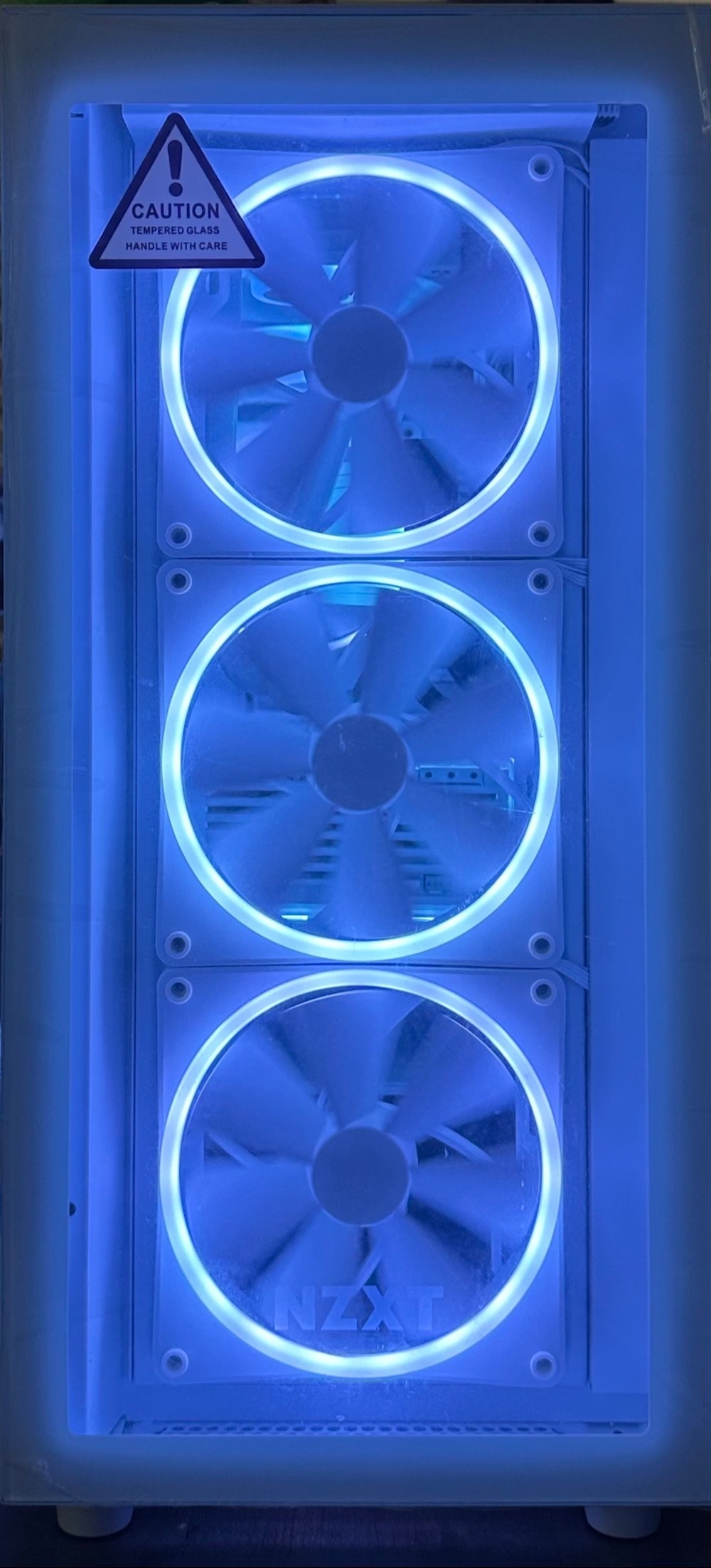 ファンを縁取るタイプのLEDが欲しかった