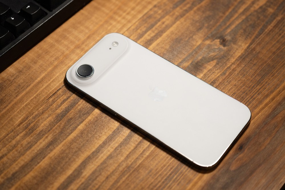 【絶対買うな？】iPhone Airレビュー