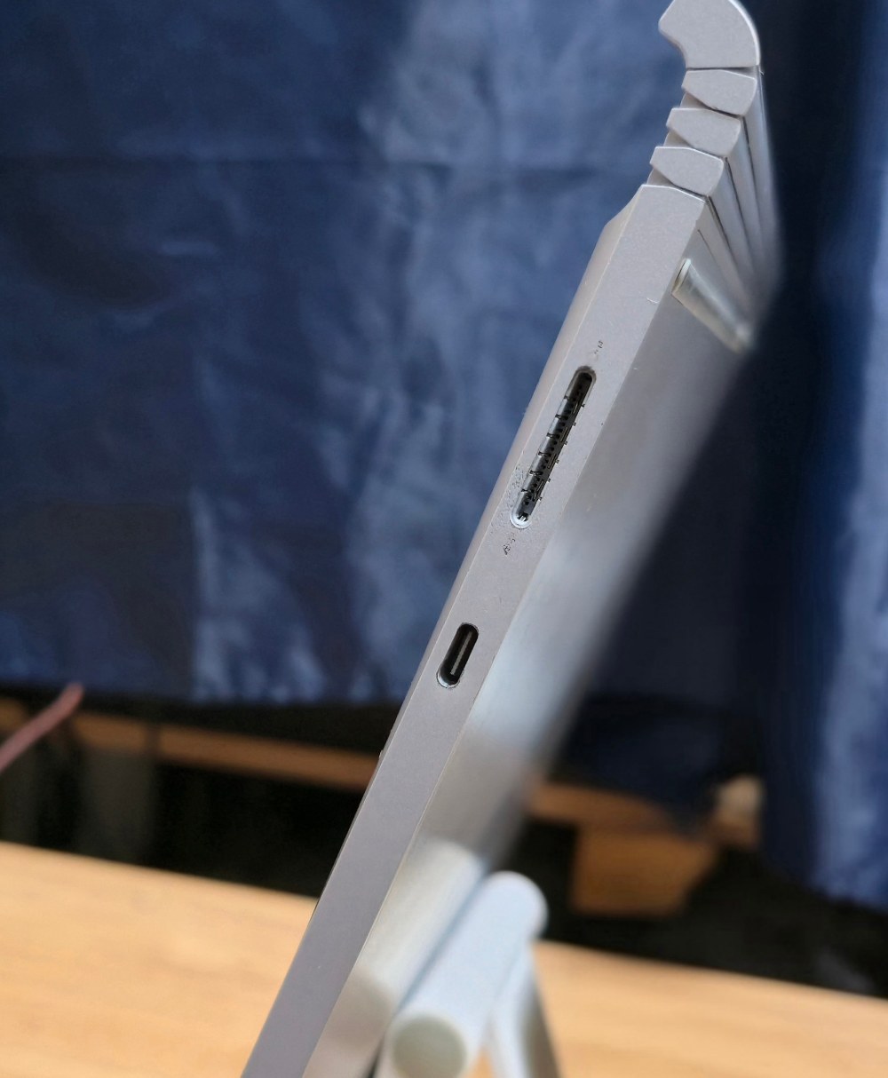 Surface Connect、Type-C