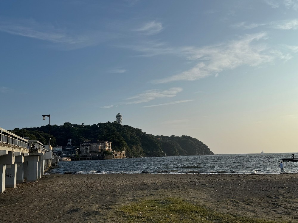 一枚以上写真を載せろと言われたので、アイコンにしている綺麗な景色を載せます。江の島