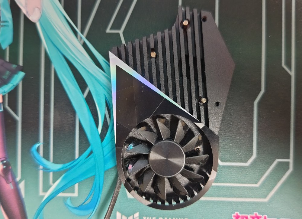 チップセット冷却用ファン