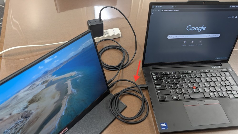 充電はAnkerで映像はCIOの図