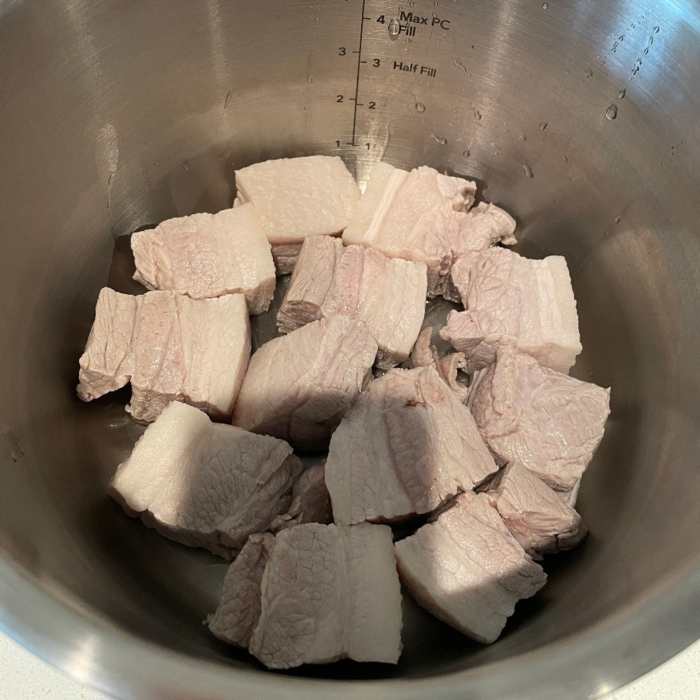 下茹でしてInstantPotの鍋に隙間なく敷く