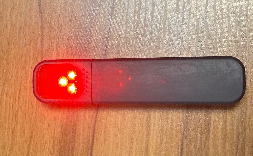 電源が入っている状態でボタンを1回押すと赤外線カメラ検出モード