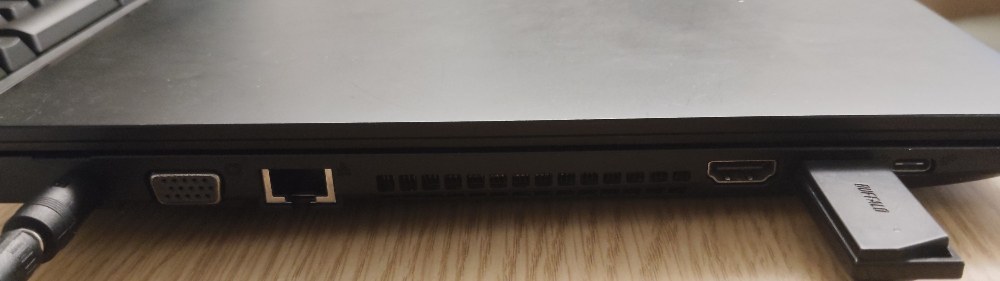 電源ジャックちょっと特殊
