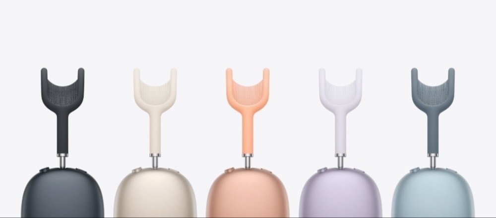 USB-CバージョンのAirPods Maxは、色とUSB端子のみ変わりました。中身はほぼ同じ。