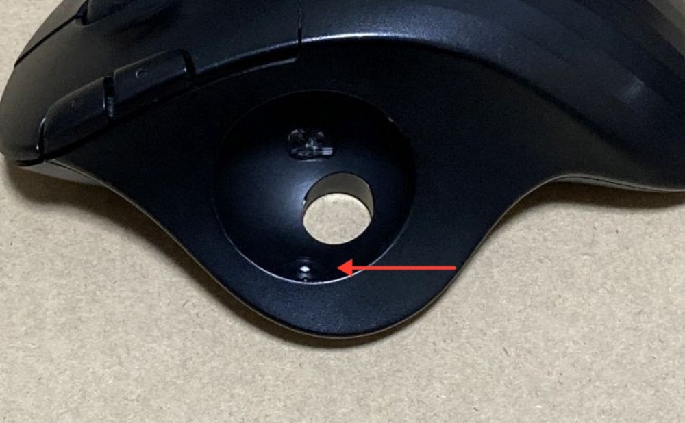 矢印部分にホコリやゴミが溜まります