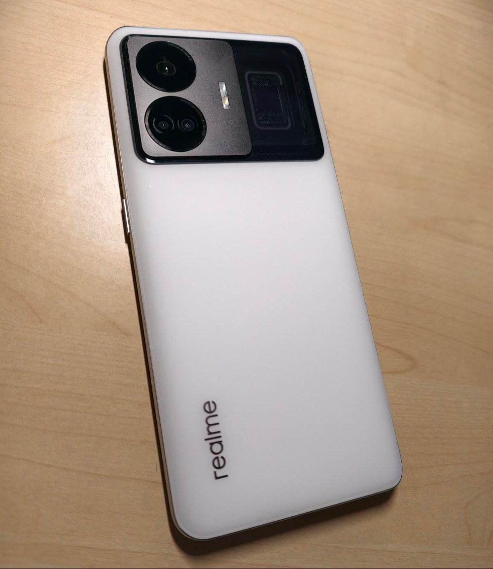 realme GT Neo 5