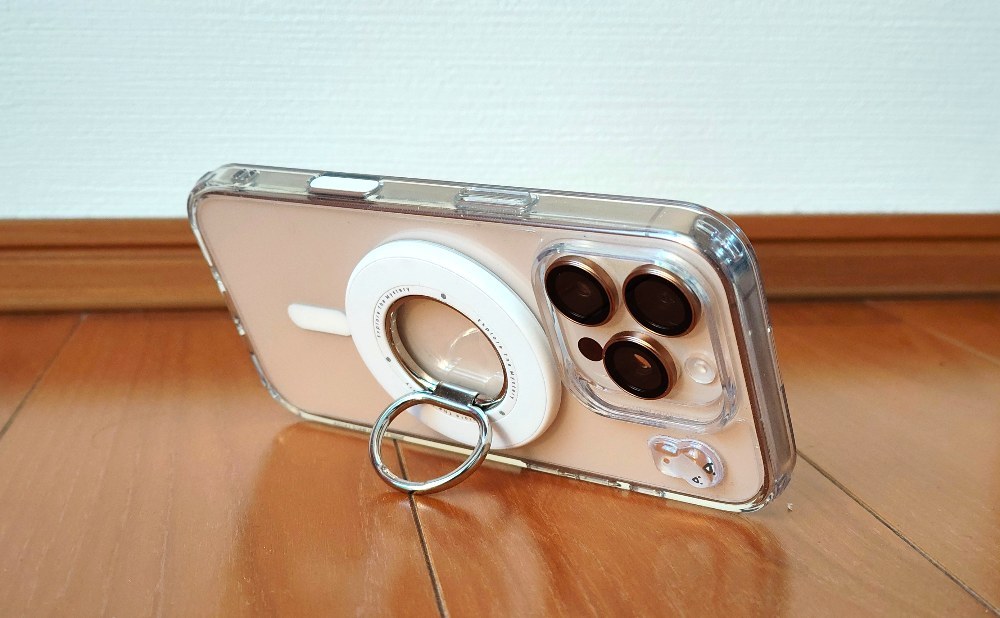 スタンドにもなるよ。