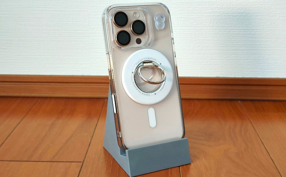 縦置きスタンド代わりにもできるようにリングは回転可能