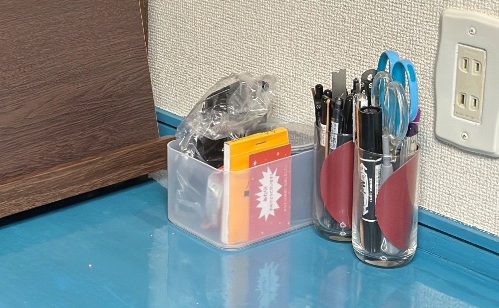 この小物入れは押入れ行き