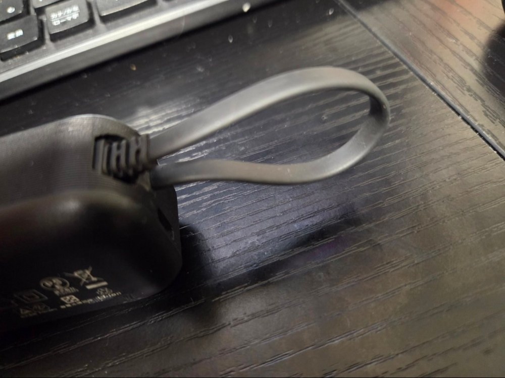 CポートがあるのでC to C充電はできそうです。PDではないです。